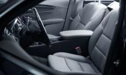 No dejar objetos en el interior del coche